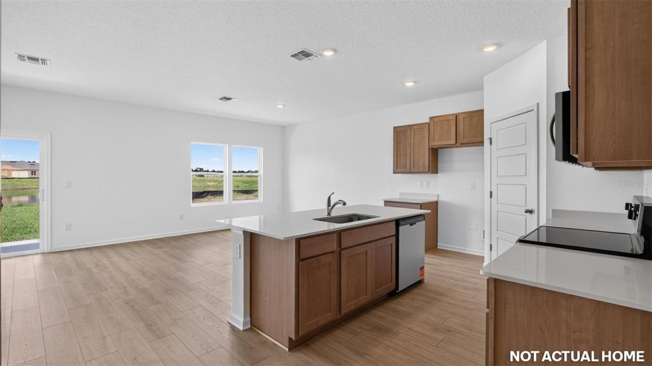 Photo 5 of 25 Green Cir, Palm Coast, FL 32164