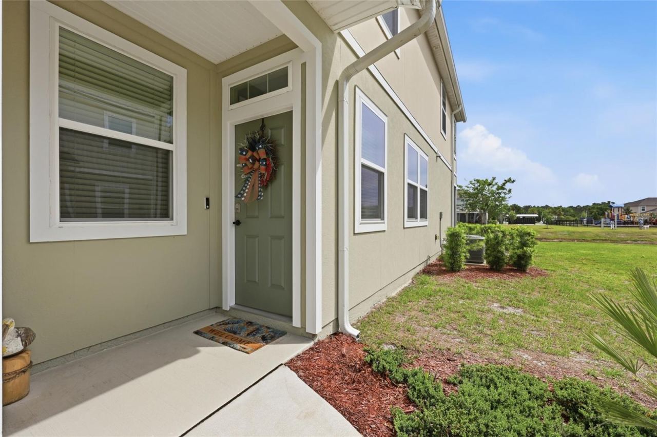 Photo 4 of 338 Redbud Rd, Palm Coast, FL 32137