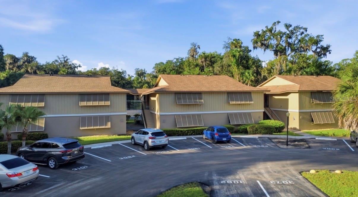 130 Jasmine Woods Ct #8d, Deltona