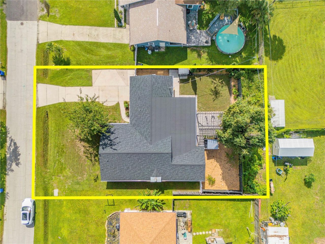 Photo 2 of 3022 Orange Tree Dr, Edgewater, FL 32141