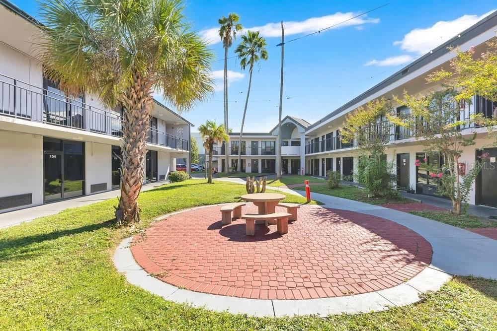 8421 S Orange Blossom Trl #420, Orlando