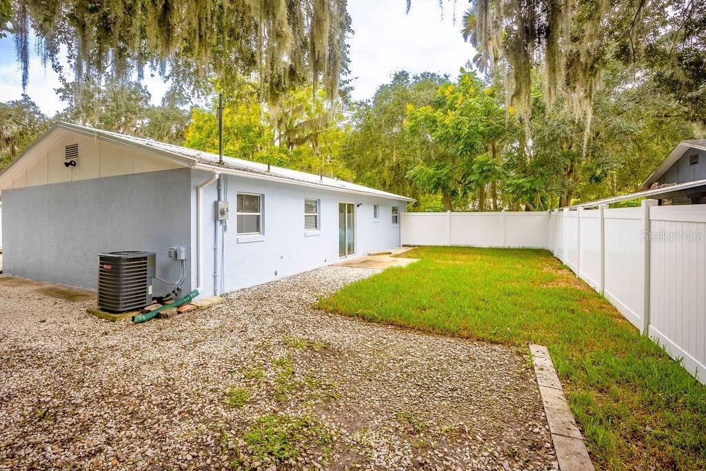 Photo 3 of 2229 Mango Tree Dr, Edgewater, FL 32141