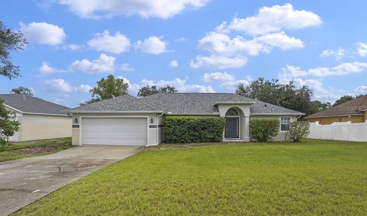 1725 Hernando Ave, Deltona, FL 32725