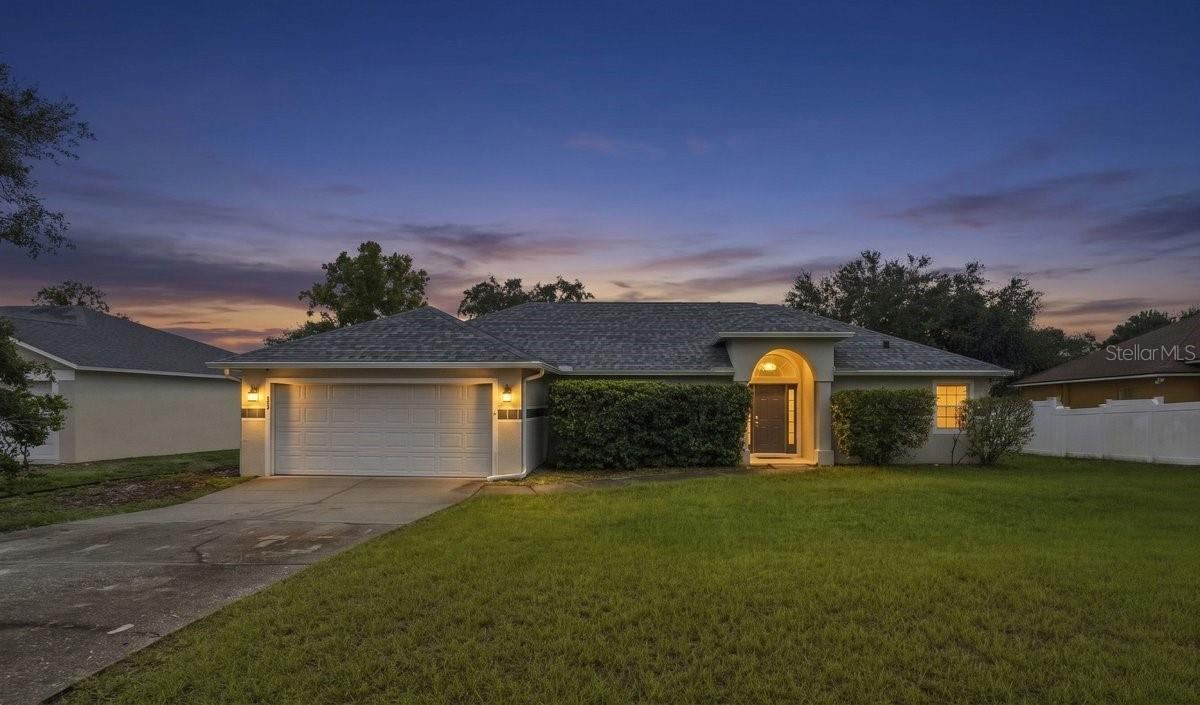 Photo 2 of 1725 Hernando Ave, Deltona, FL 32725