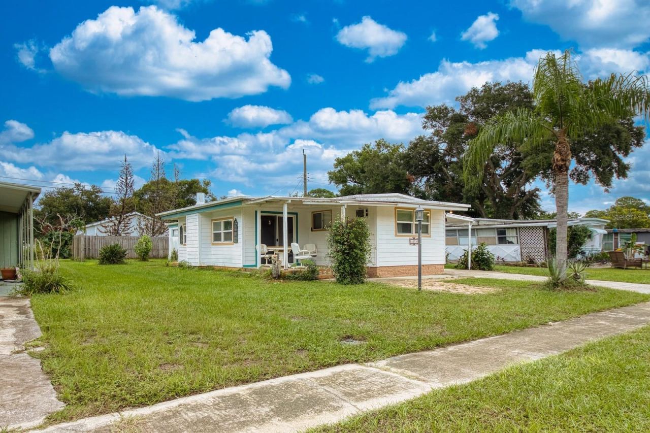 Photo 2 of 5209 Frederick Ave, Port Orange, FL 32127