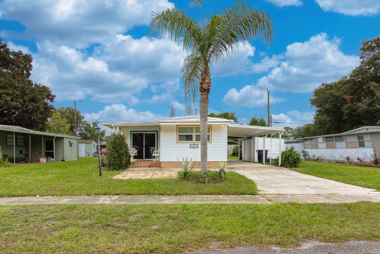 Photo 3 of 5209 Frederick Ave, Port Orange, FL 32127