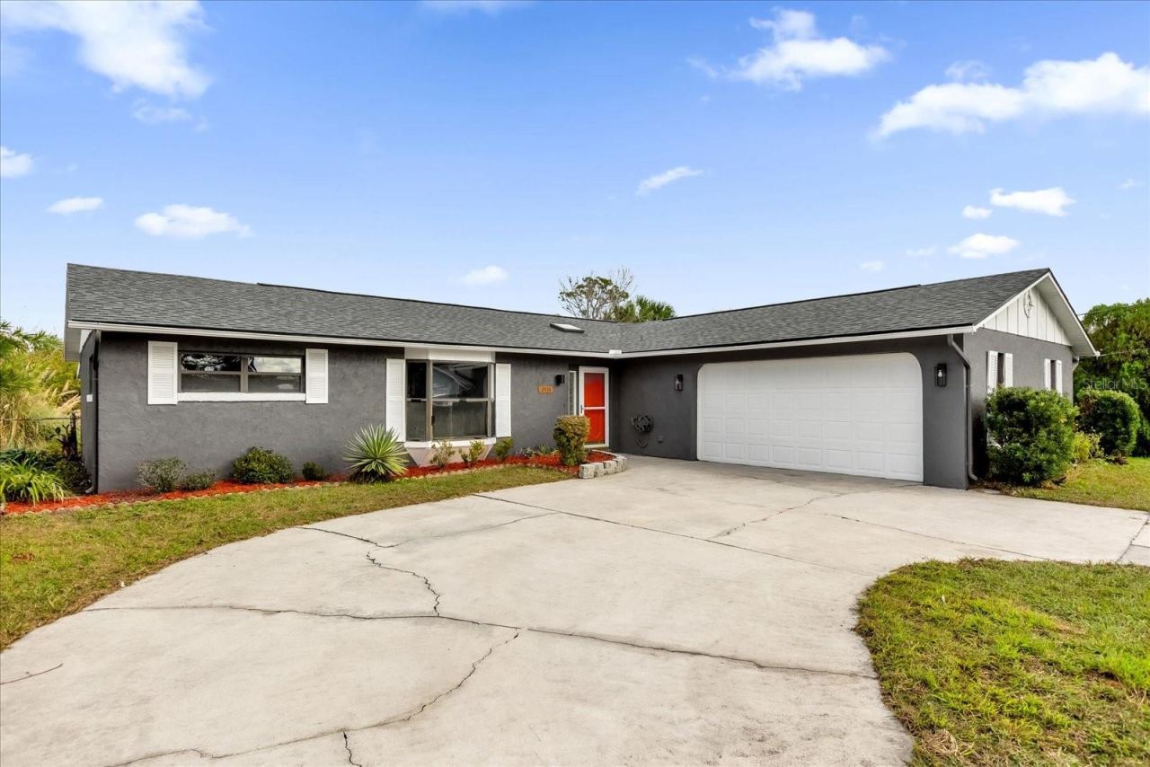 2533 Edgewater Ave, New Smyrna Beach