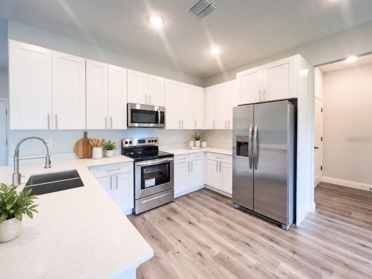 Photo 3 of 1580 East Pkwy, Deland, FL 32724