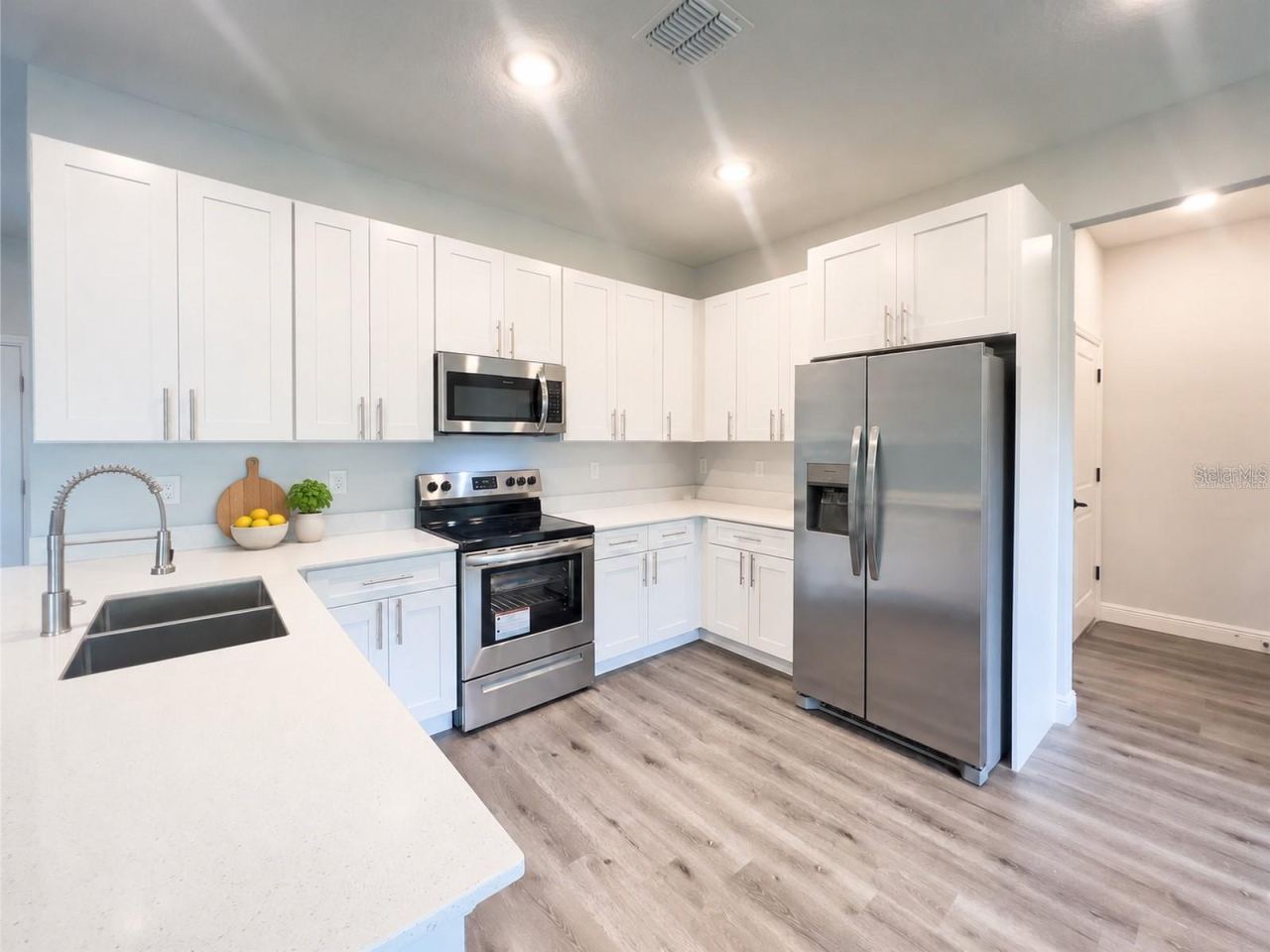 Photo 3 of 1045 9th Ave, Deland, FL 32724