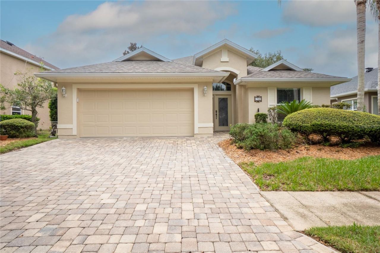 74 Southlake Dr, Palm Coast