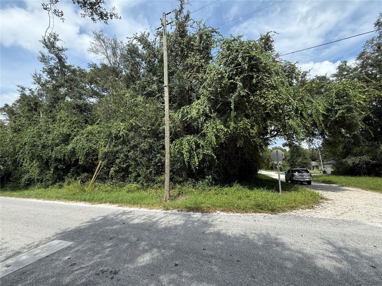 10th St, Orange City, FL 32763