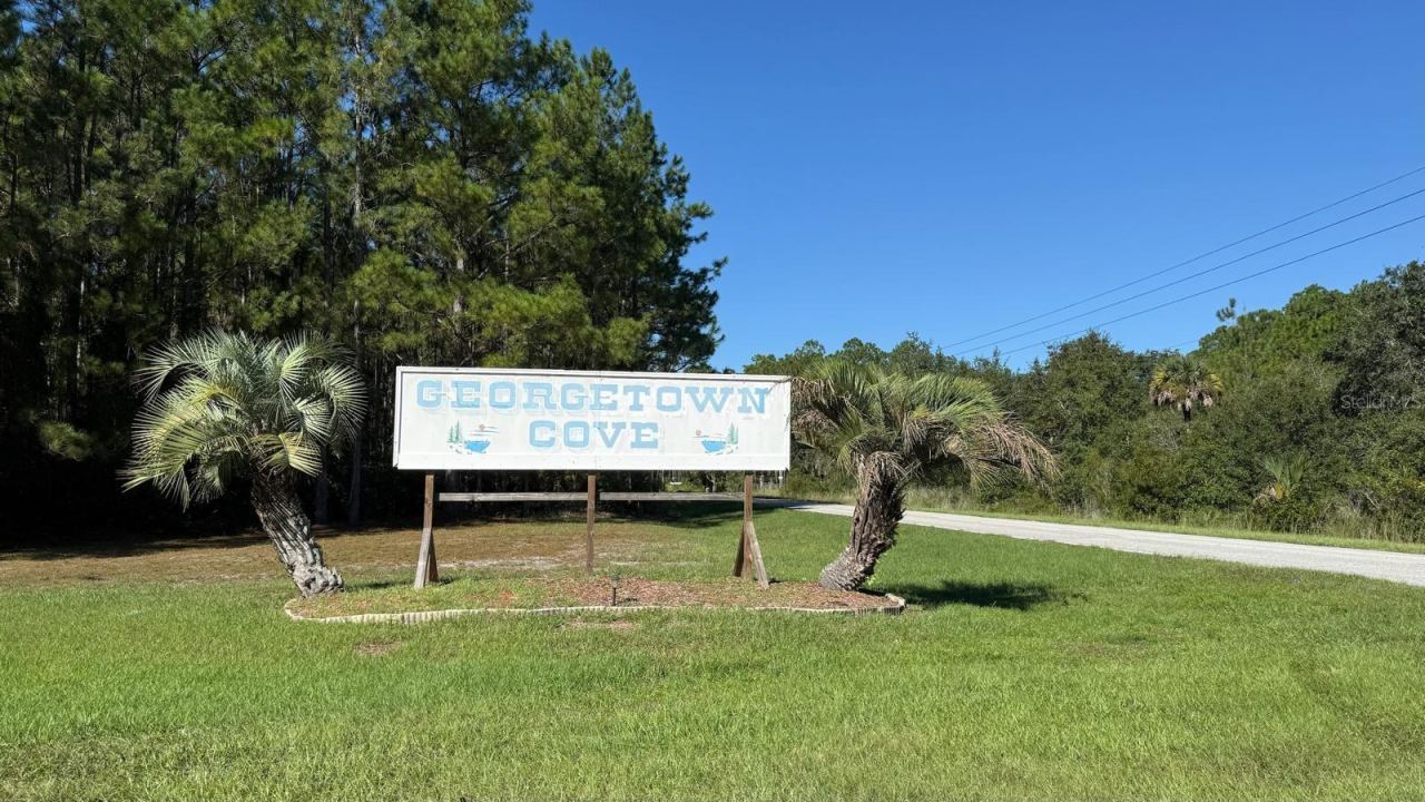 Photo 2 of 109 S Georgetown Point Rd, Georgetown, FL 32139