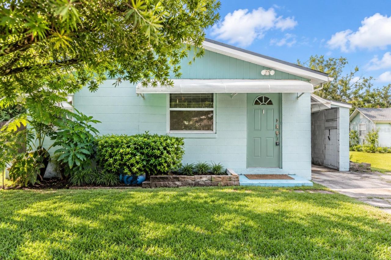 1865 Pioneer Trl, New Smyrna Beach