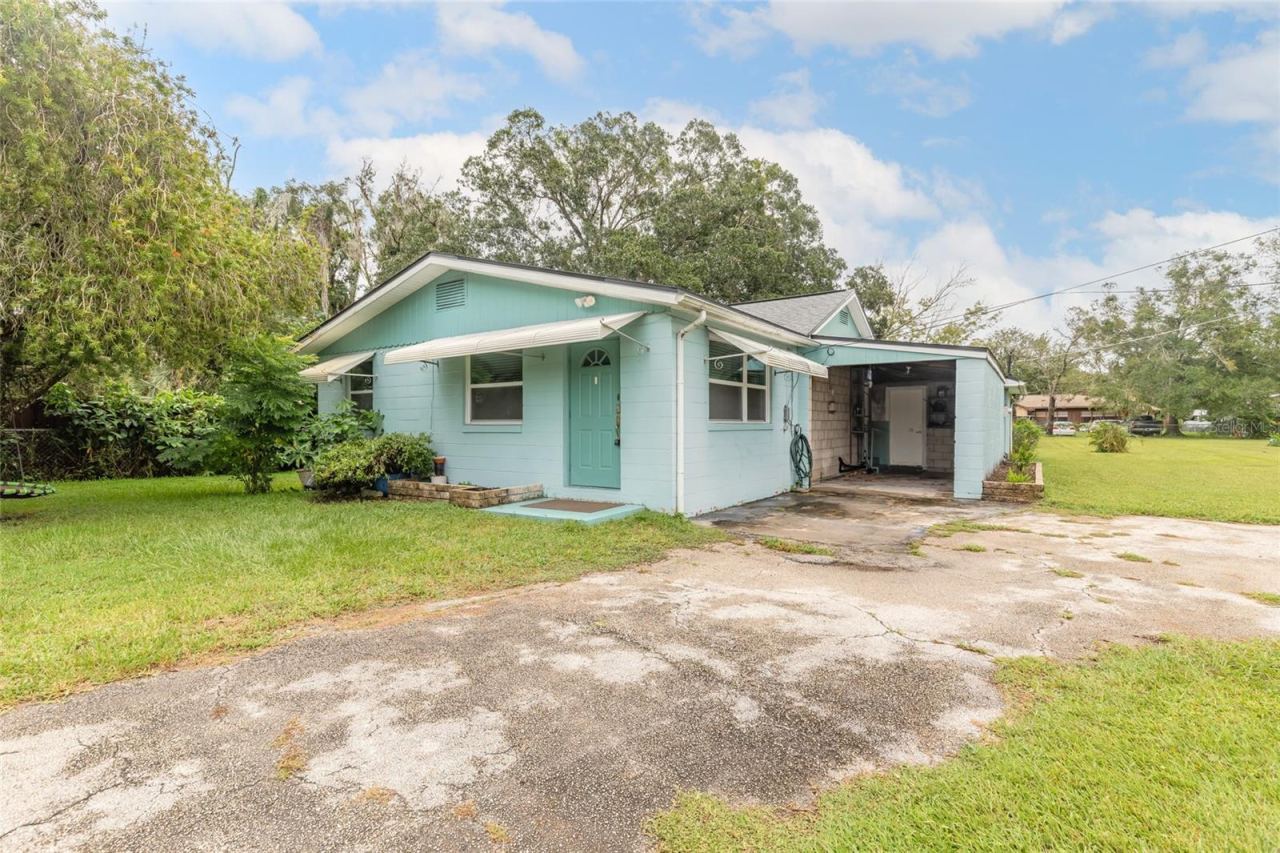 Photo 2 of 1865 Pioneer Trl, New Smyrna Beach, FL 32168