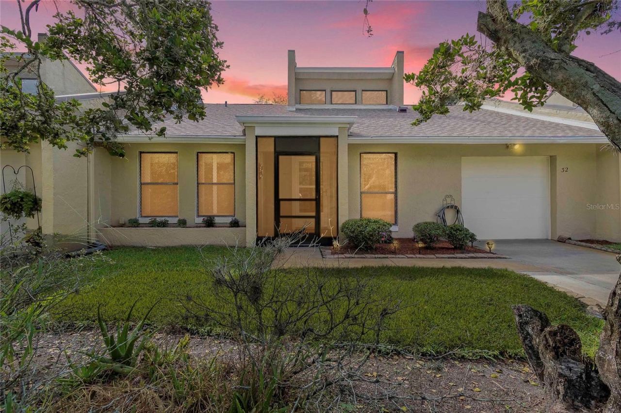 32 Fairway Dr #32, Debary