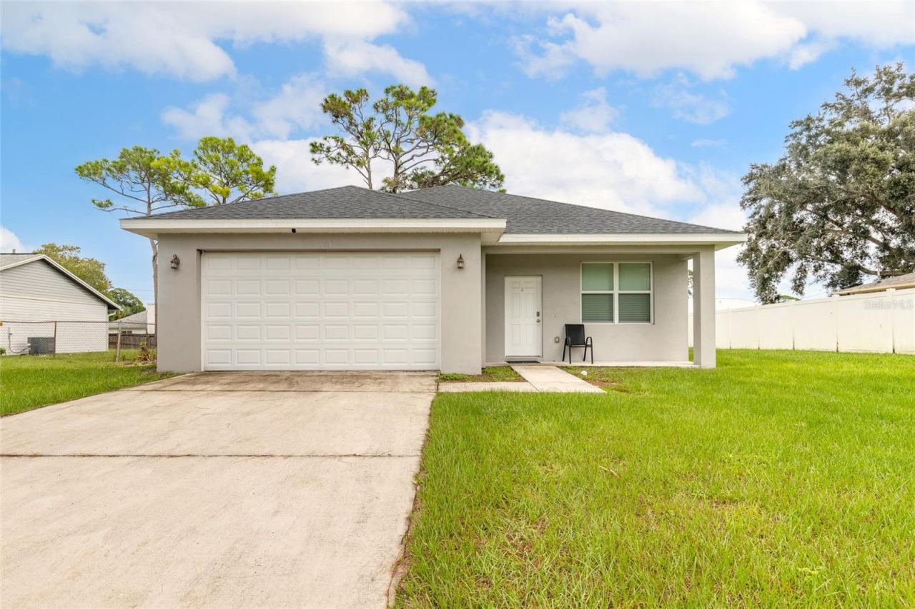2625 Travelers Palm Dr, Edgewater
