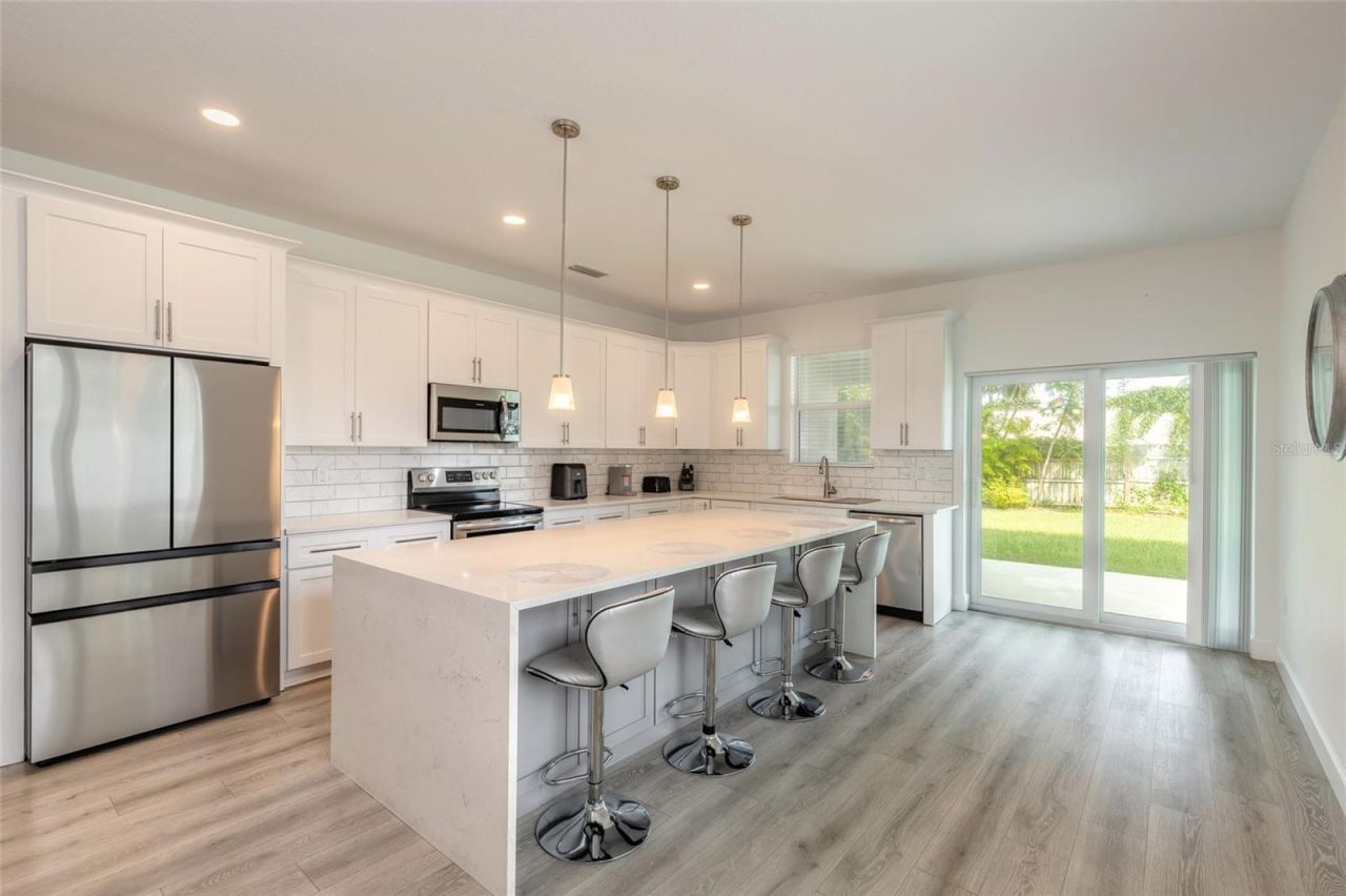 Photo 2 of 2625 Travelers Palm Dr, Edgewater, FL 32141