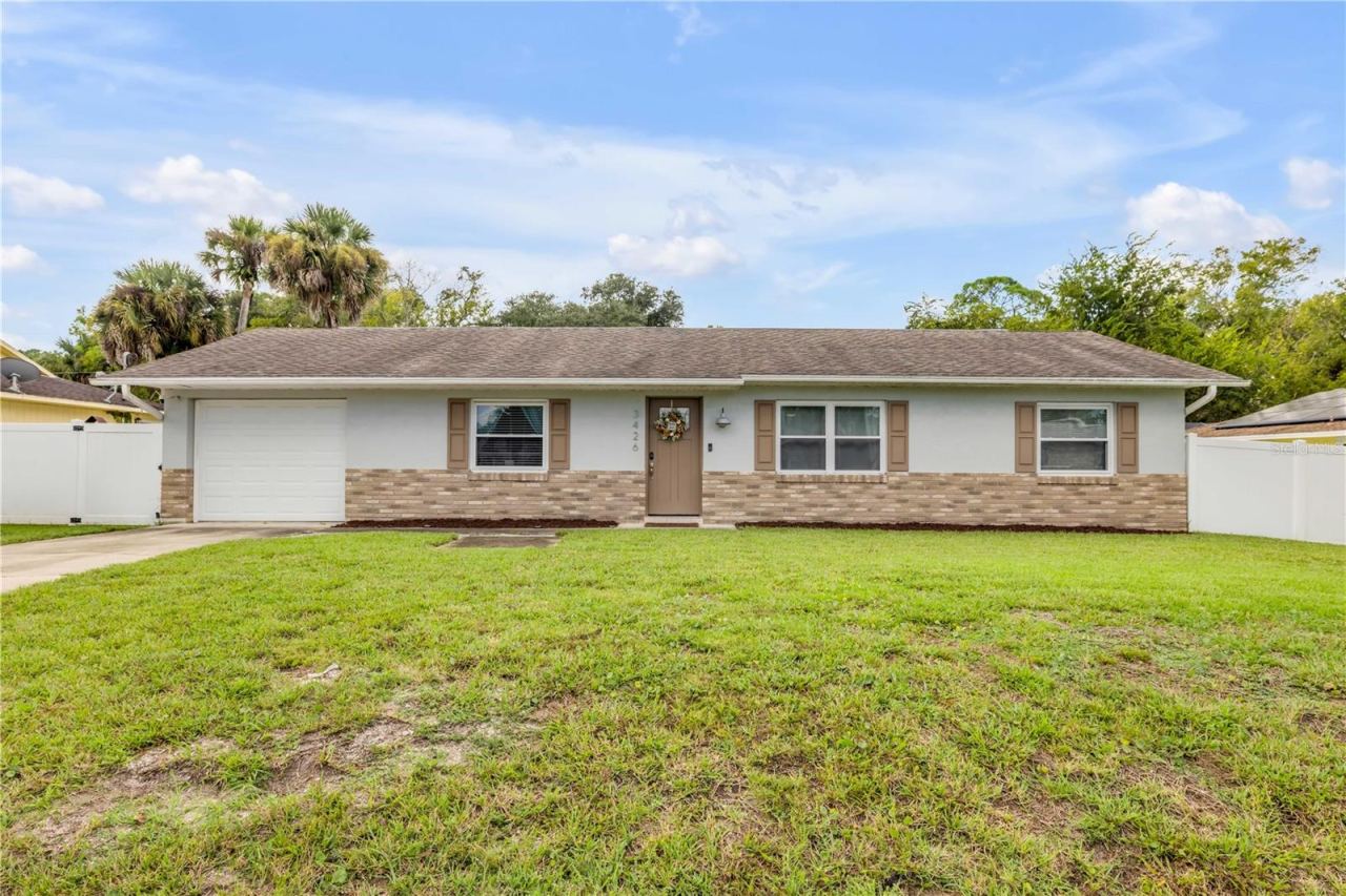 Photo 3 of 3426 Yule Tree Dr, Edgewater, FL 32141