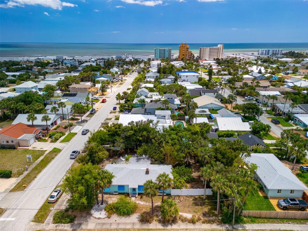 705 N Peninsula Ave, New Smyrna Beach