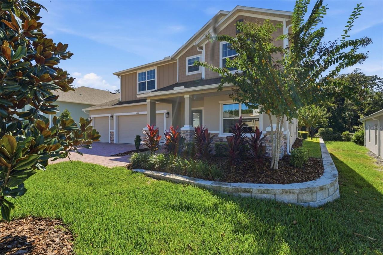 Photo 2 of 1684 Andover Ridge Dr, Deland, FL 32720