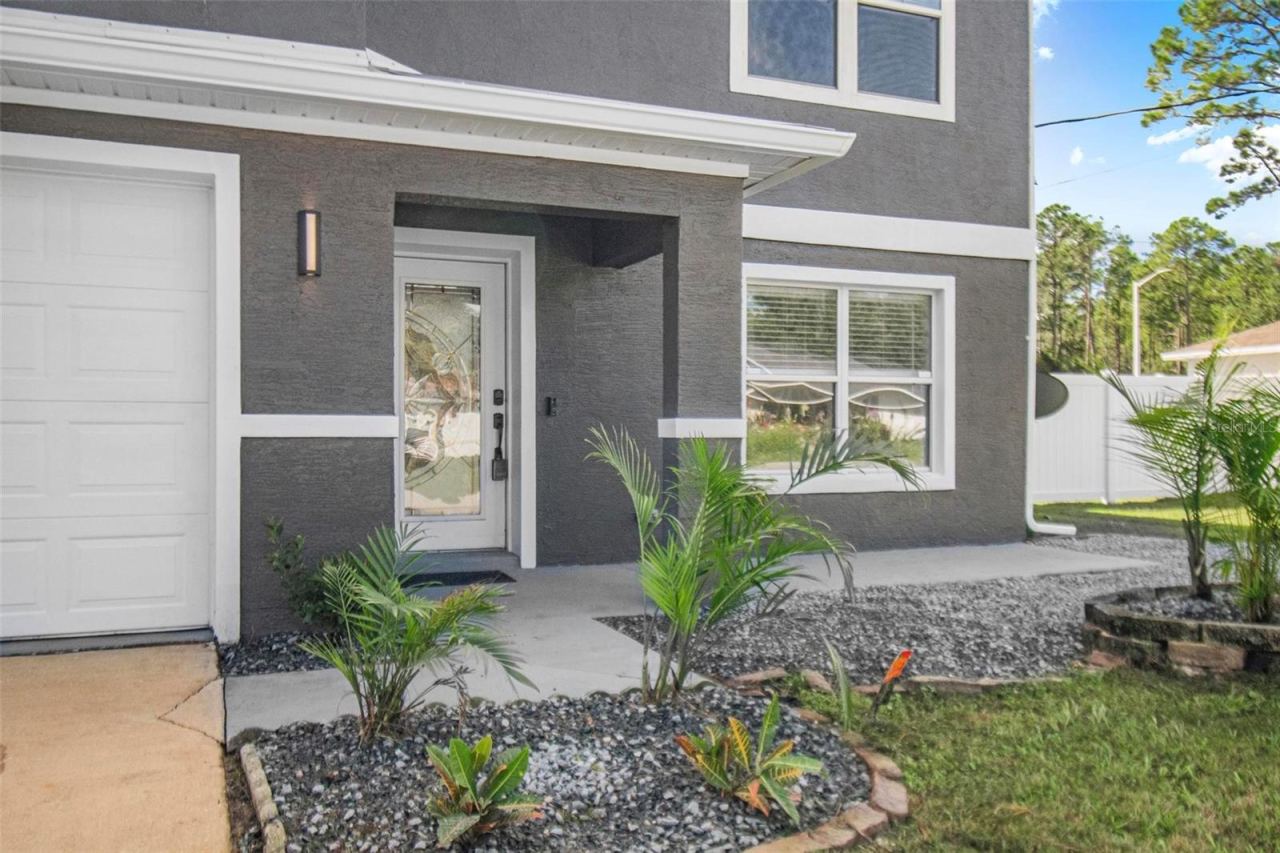 Photo 3 of 61 Reidsville Dr, Palm Coast, FL 32164