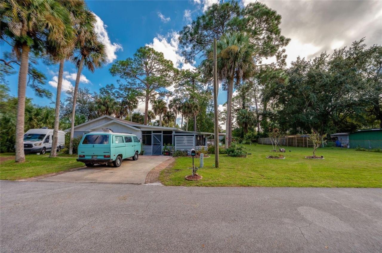 Photo 3 of 300 Alice St, Edgewater, FL 32132