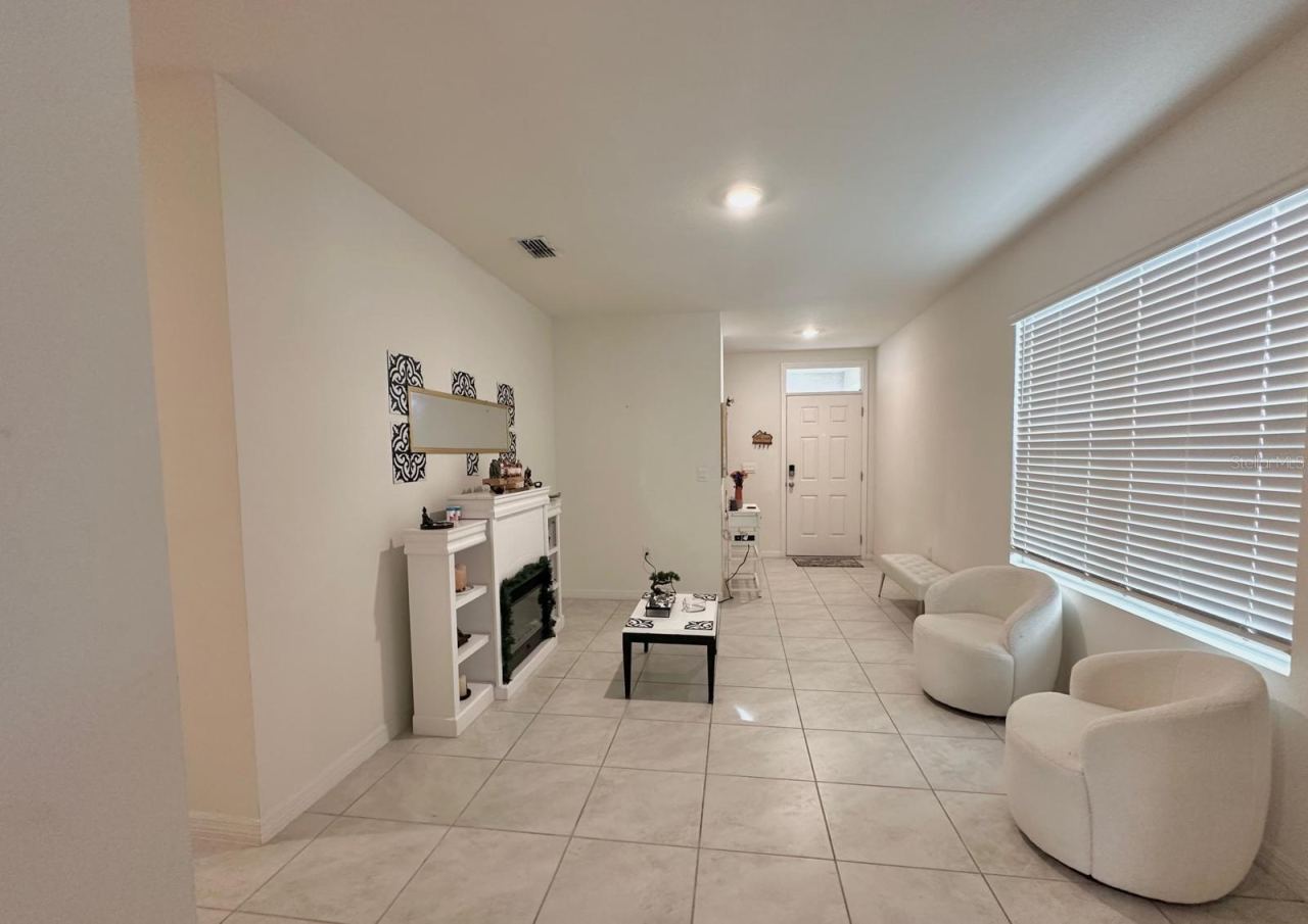 Photo 3 of 1716 Bent Branch Ave, Deland, FL 32720