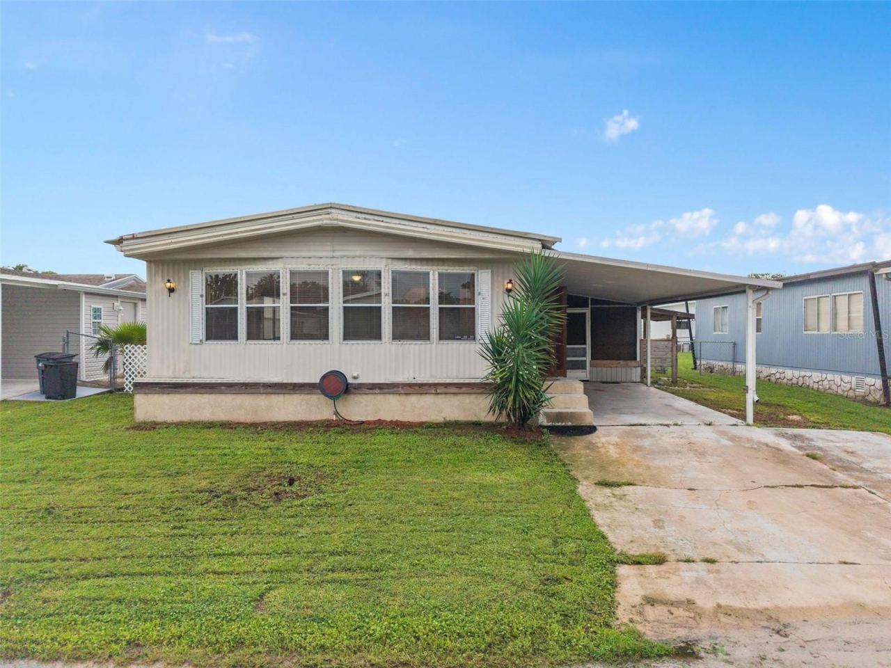 137 Pine Tree Dr, Debary