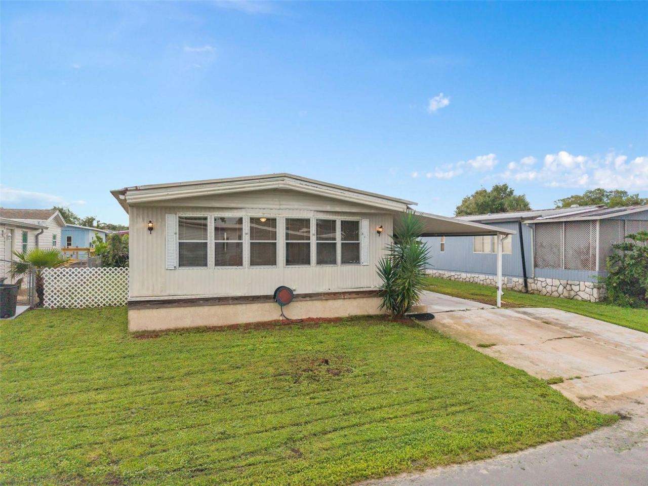 Photo 2 of 137 Pine Tree Dr, Debary, FL 32713