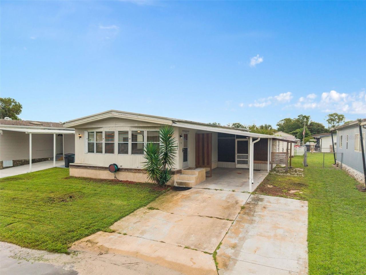 Photo 3 of 137 Pine Tree Dr, Debary, FL 32713