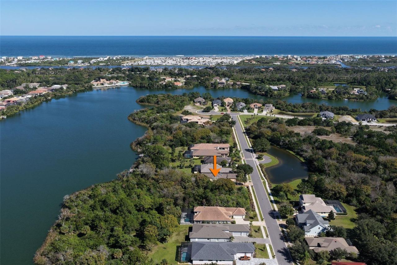 Photo 2 of 25 Emerald Lake Ct, Palm Coast, FL 32137