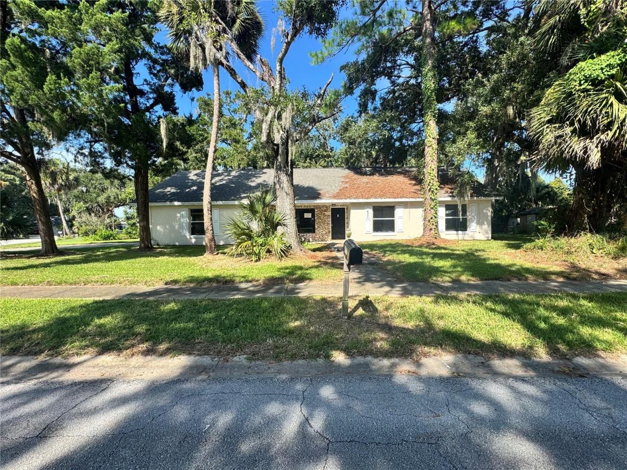 477 Woodstock Dr, Port Orange