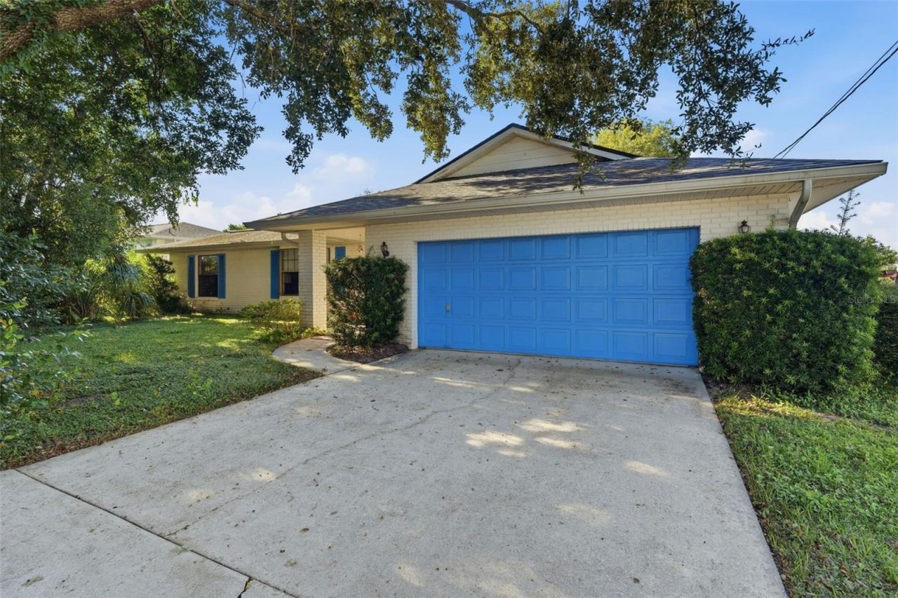 1626 W Akron Dr, Deltona