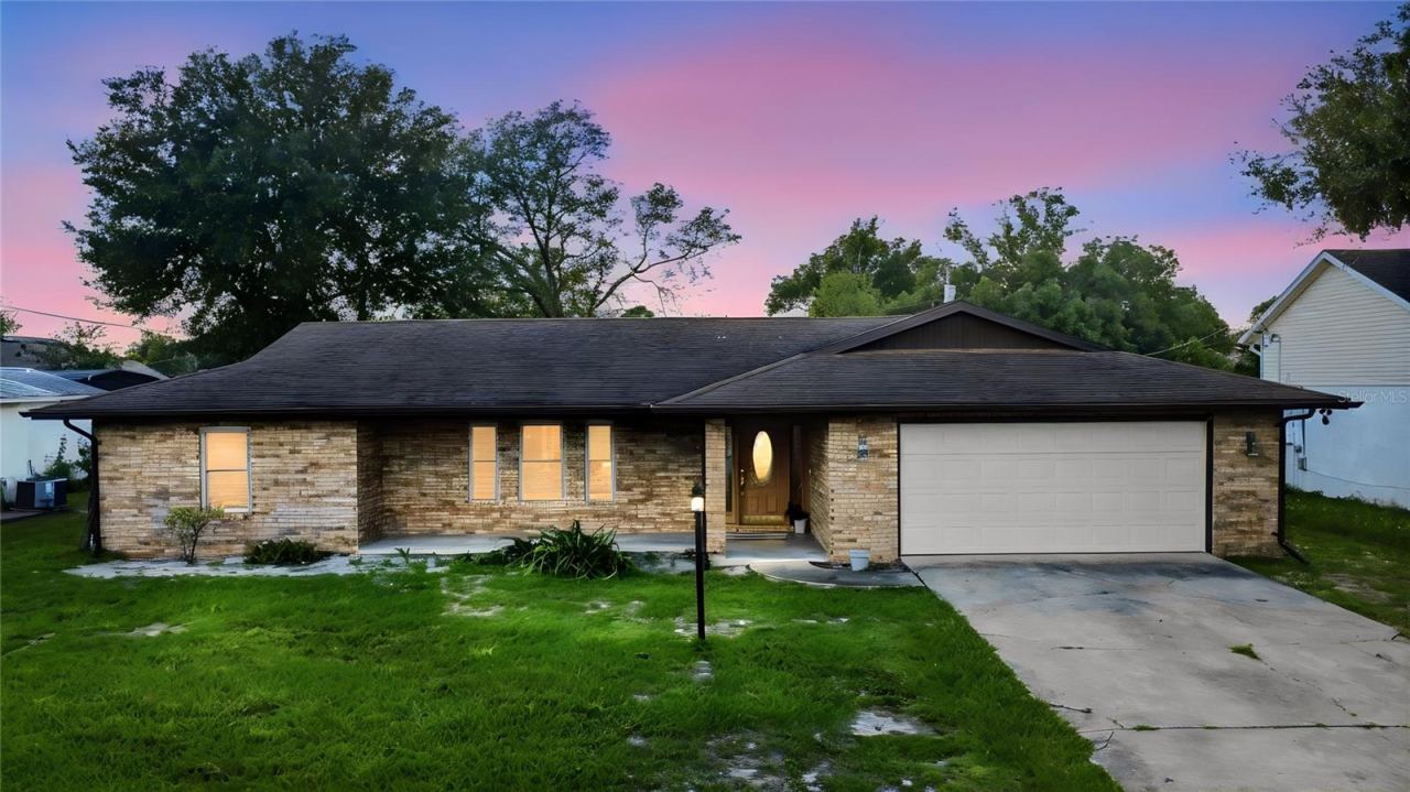 Photo 2 of 2020 Aldoro Ter, Deltona, FL 32725