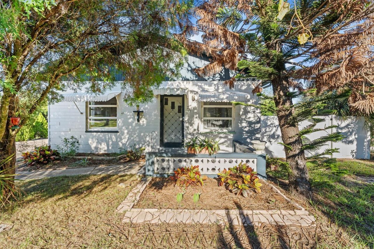 Photo 2 of 231 N Ridgewood Ave, Ormond Beach, FL 32174