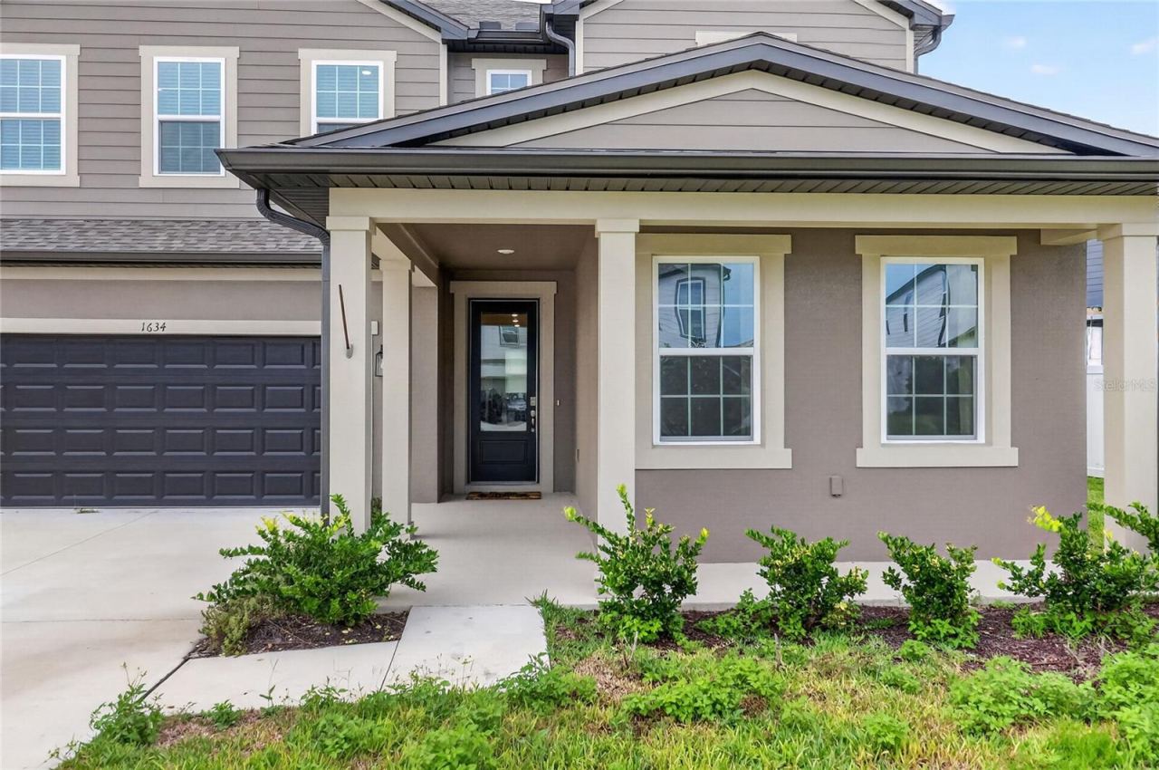 Photo 2 of 1634 Meadowlark Dr, Deltona, FL 32725