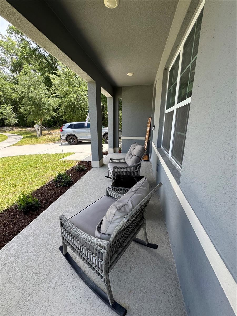 Photo 3 of 325 Charles Dr, Deland, FL 32724