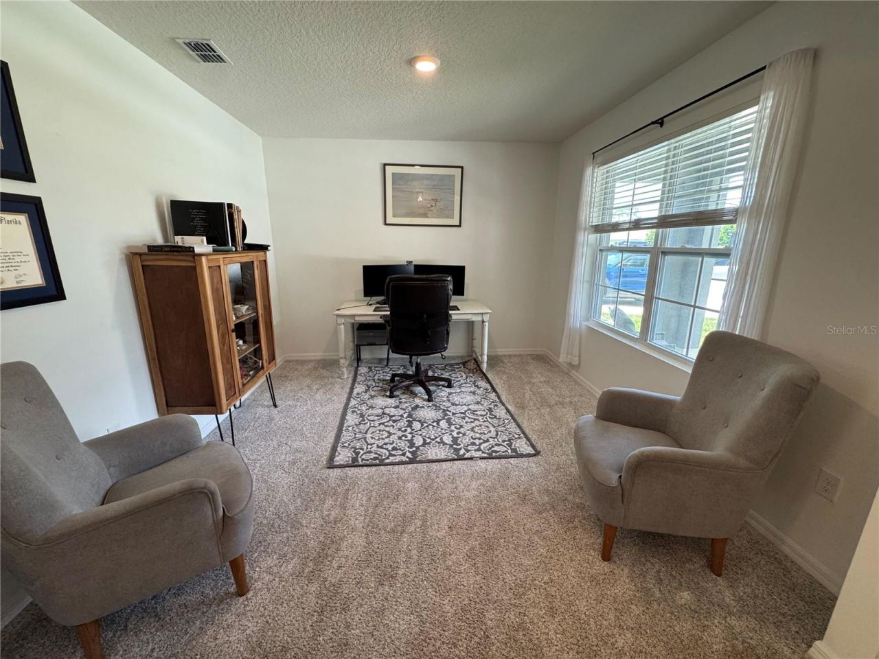 Photo 4 of 325 Charles Dr, Deland, FL 32724