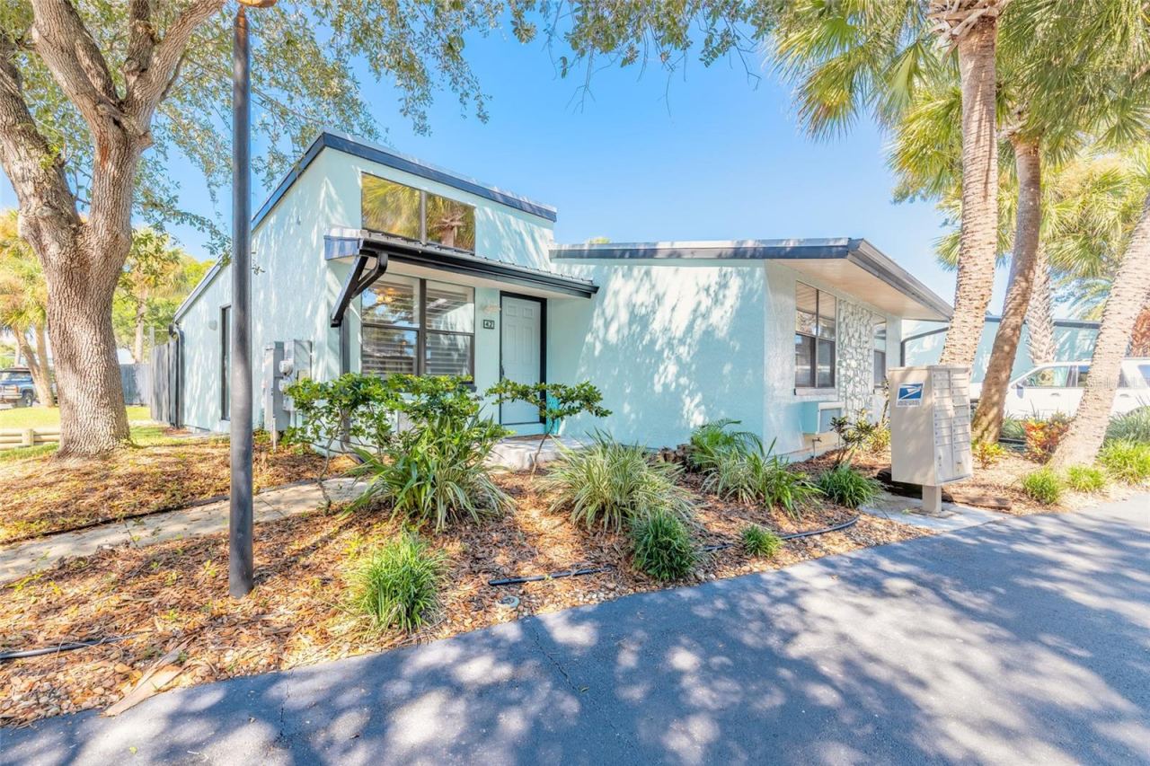 42 Jacaranda Cay Ct #42, New Smyrna Beach, FL 32169