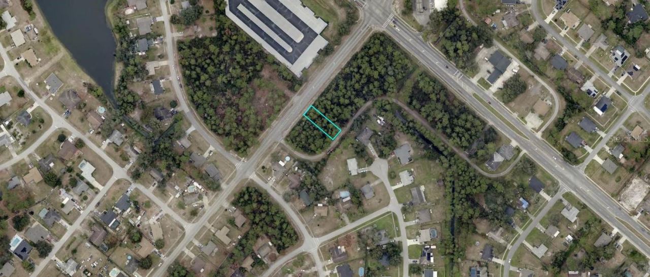 Photo 2 of 1337 Courtland Blvd, Deltona, FL 32738