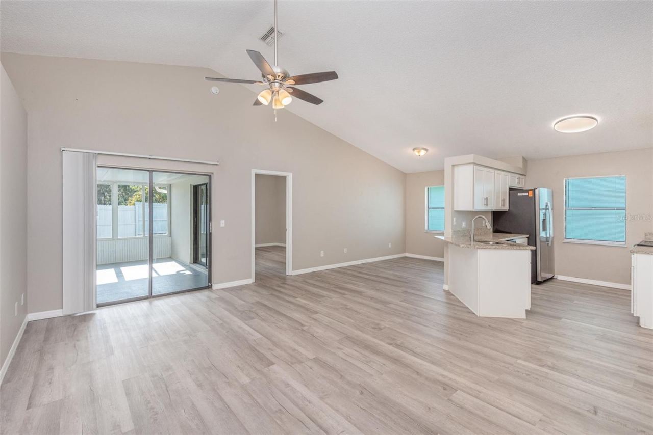 Photo 3 of 3846 Long Grove Ln, Port Orange, FL 32129