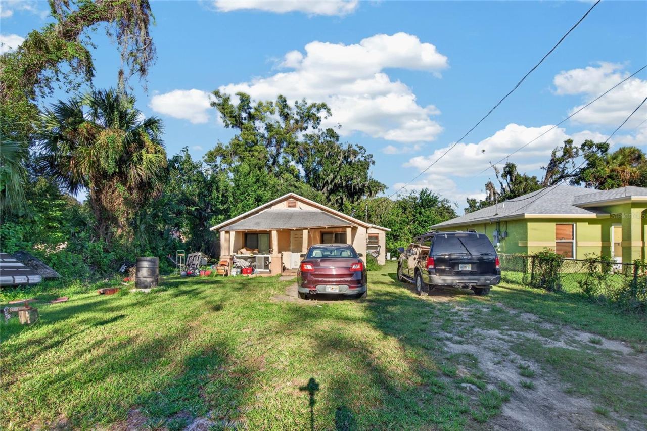 Photo 2 of 529 Tomoka Rd, Daytona Beach, FL 32114