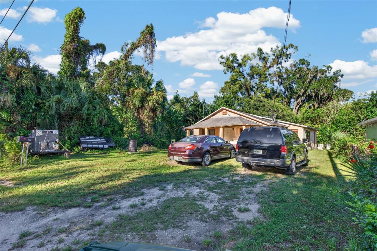 Photo 3 of 529 Tomoka Rd, Daytona Beach, FL 32114