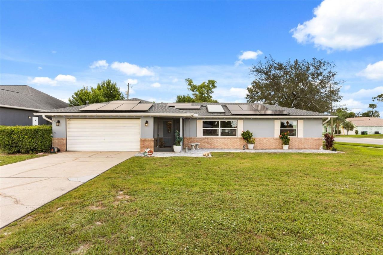 1974 E Cooper Dr, Deltona