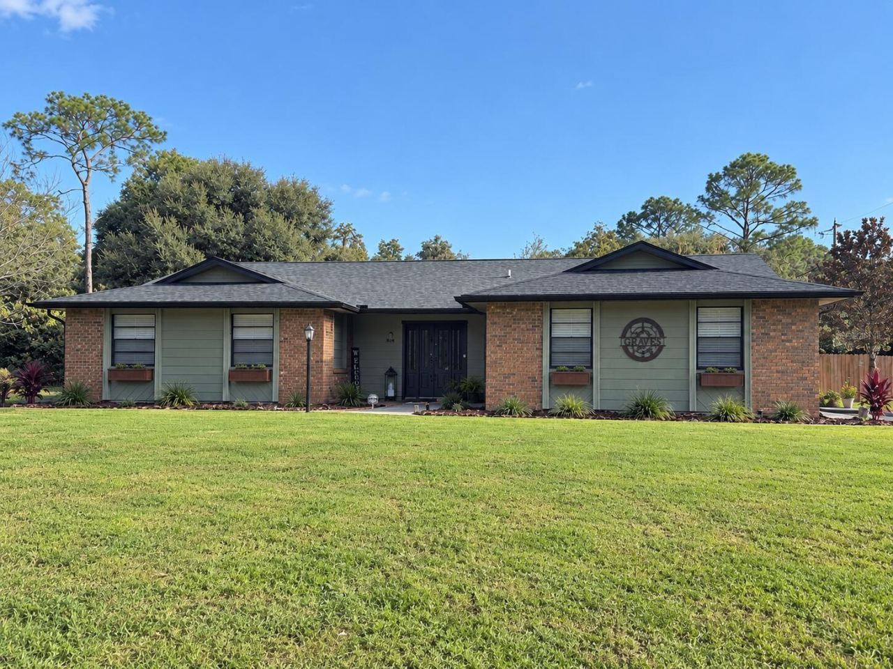 804 Lake Dr, Deland
