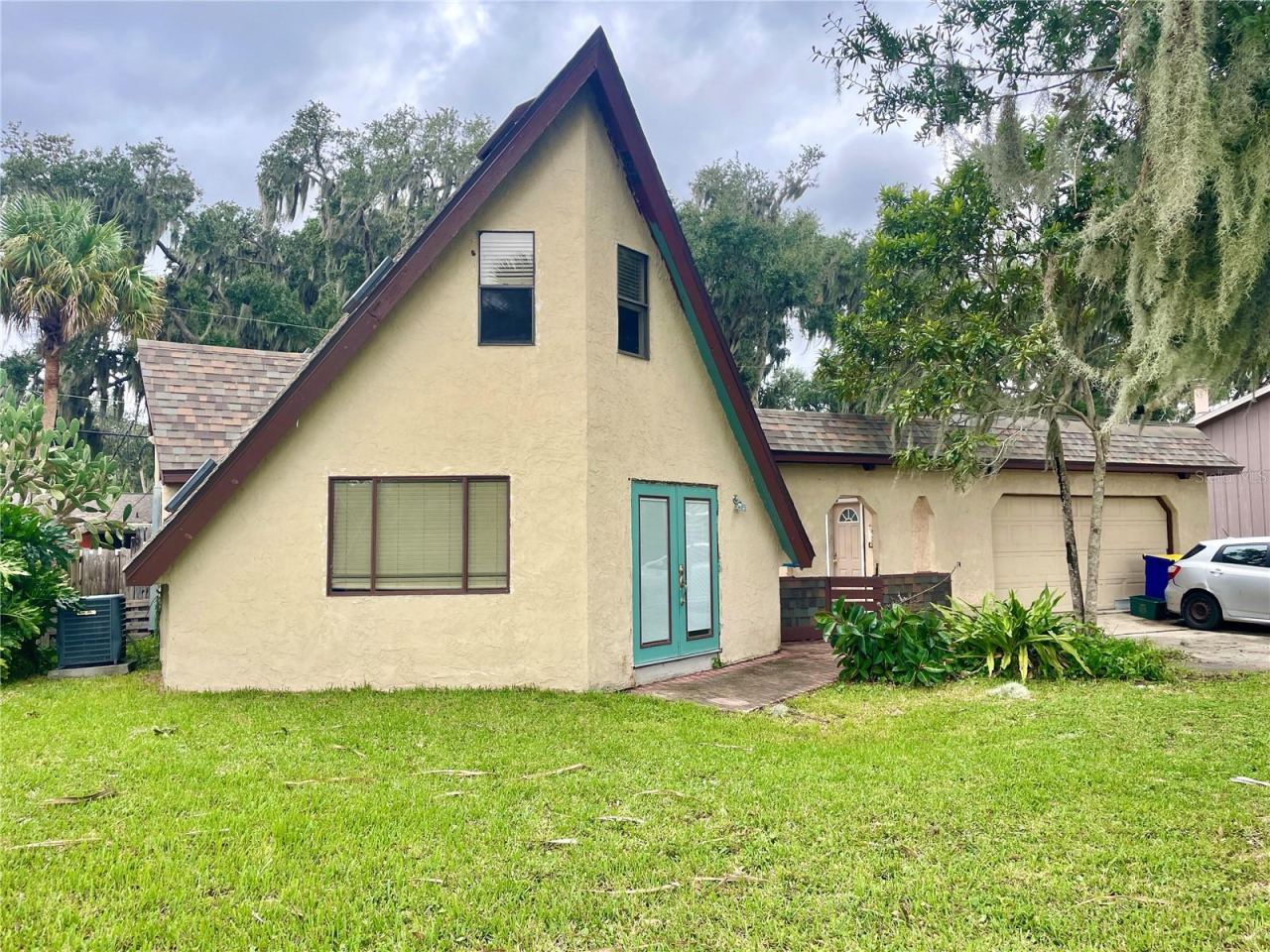 Photo 2 of 2016 Lime Tree Dr, Edgewater, FL 32141