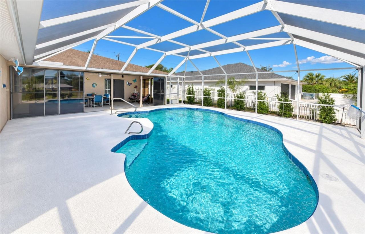 Photo 3 of 43 Christopher Ct, Palm Coast, FL 32137