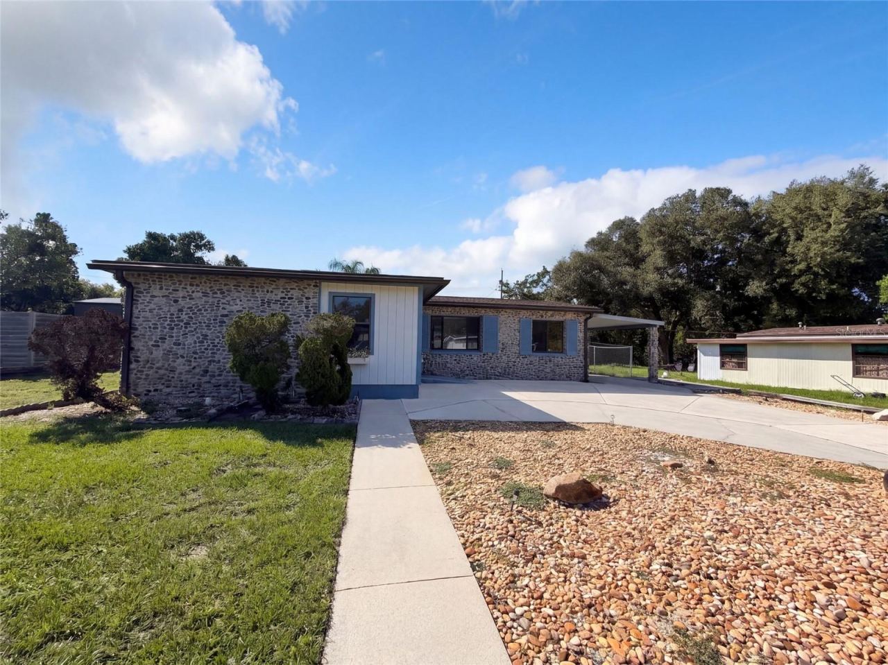 813 Halstead St, Deltona