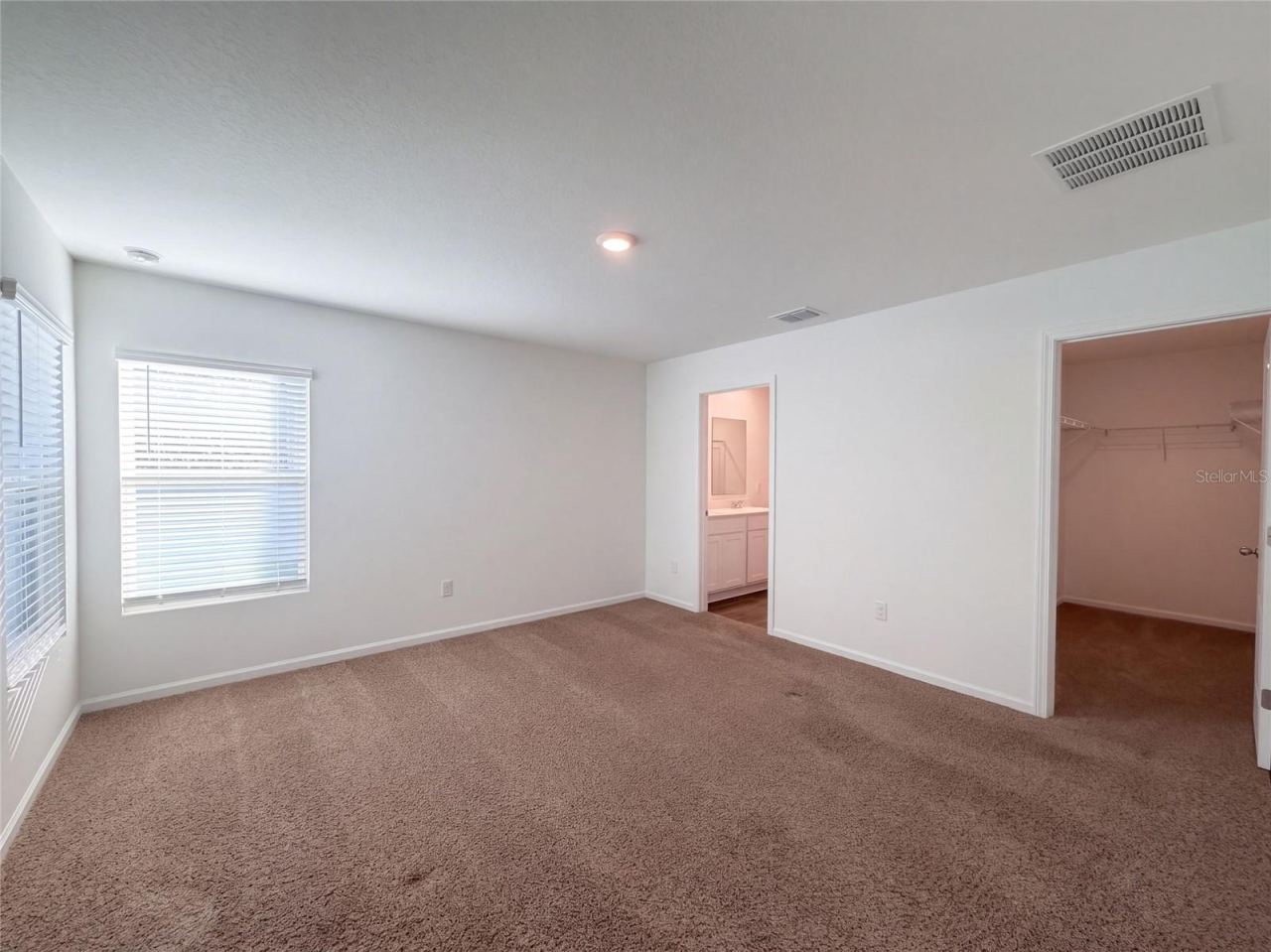Photo 4 of 9 Radium Ln, Palm Coast, FL 32164