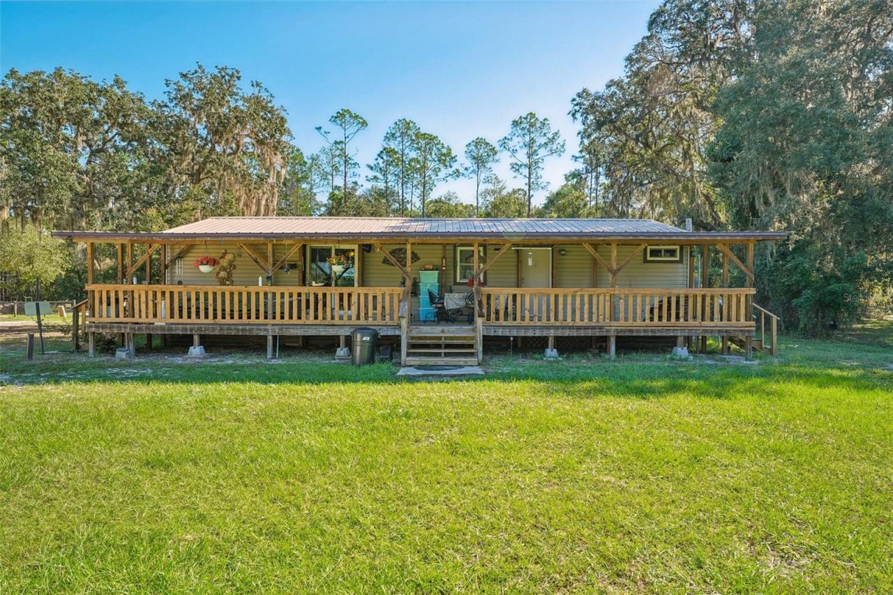 879 Cousintown Rd, Interlachen